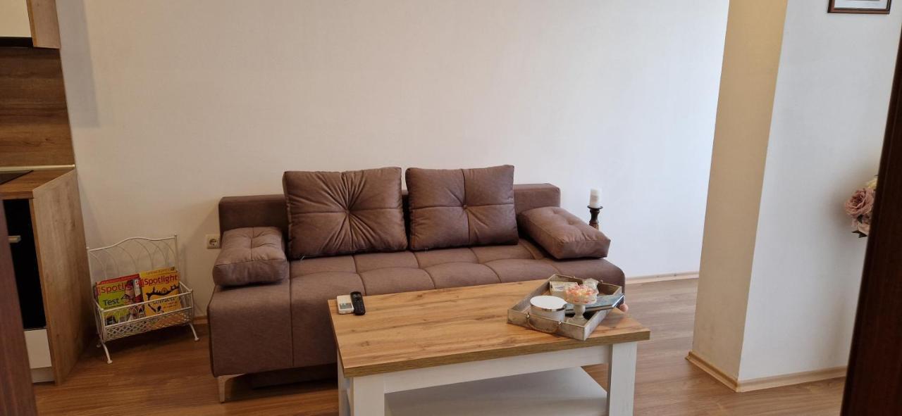 Студио Тони 1 Varna Bagian luar foto